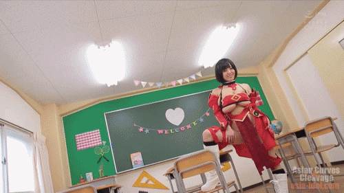 [PPPD-636] Super Colossal Tits Cosplayer Creampie Gang Bang Offline (intro)